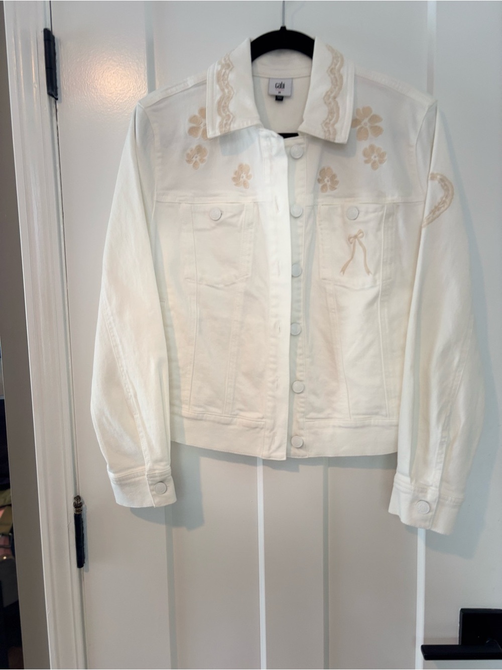 Cloth & Stone White rEmbroidered Denim Jacket med. Ladybird jacket 6851